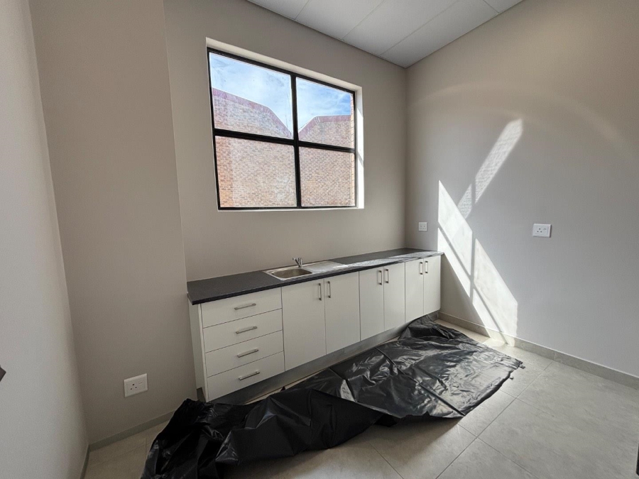 To Let commercial Property for Rent in Montague Gardens Western Cape
